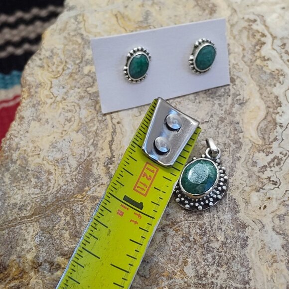 Sterling Silver Faceted Emerald Stud Earrings & Pendant Jewelry Set Dainty Boho - Picture 3 of 8
